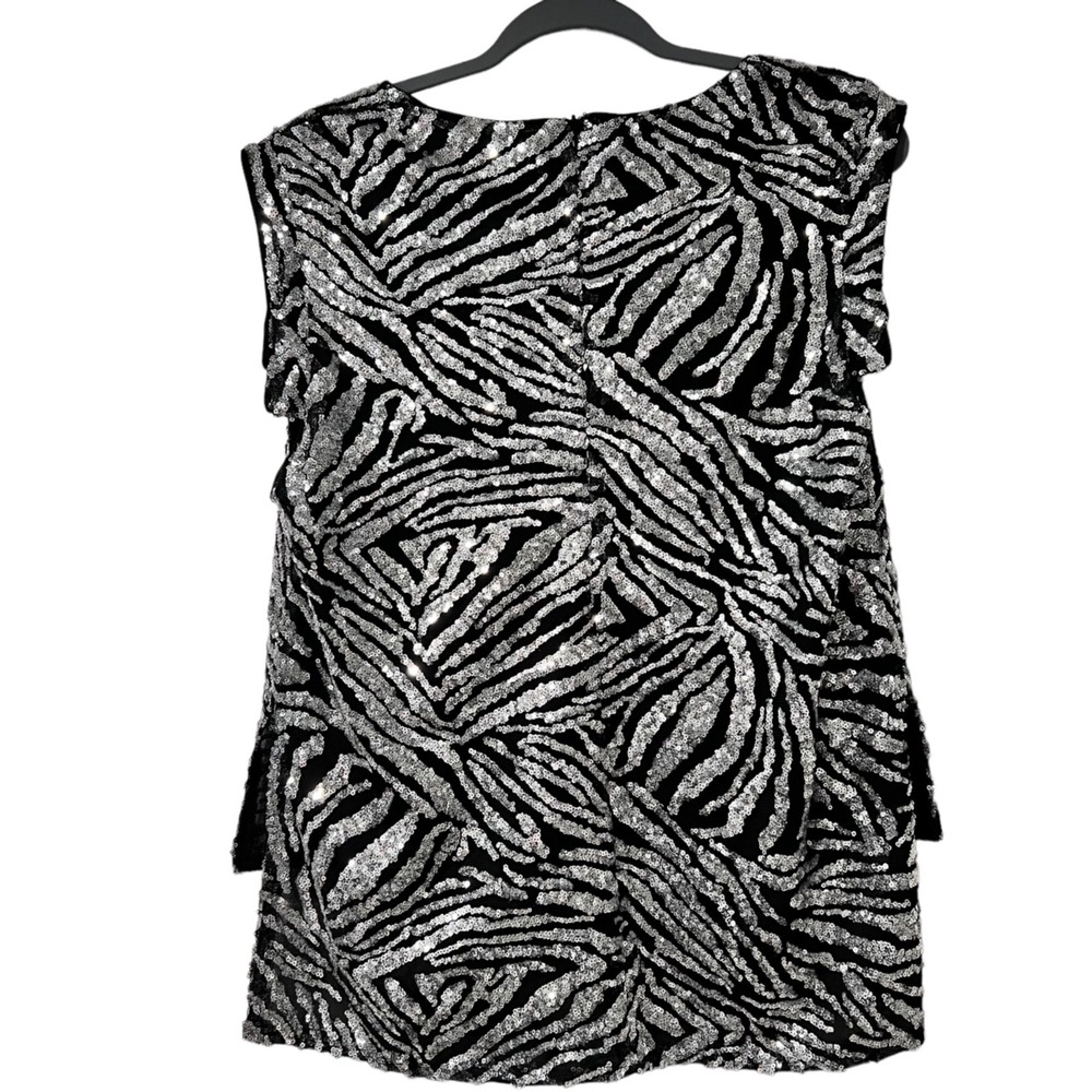 Walter Baker Sequins Leopard Prin V Neck Blouse‎ - Picture 3 of 7